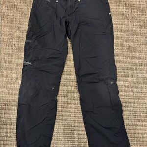 Women’s Cabela's Black Cargo Pants
